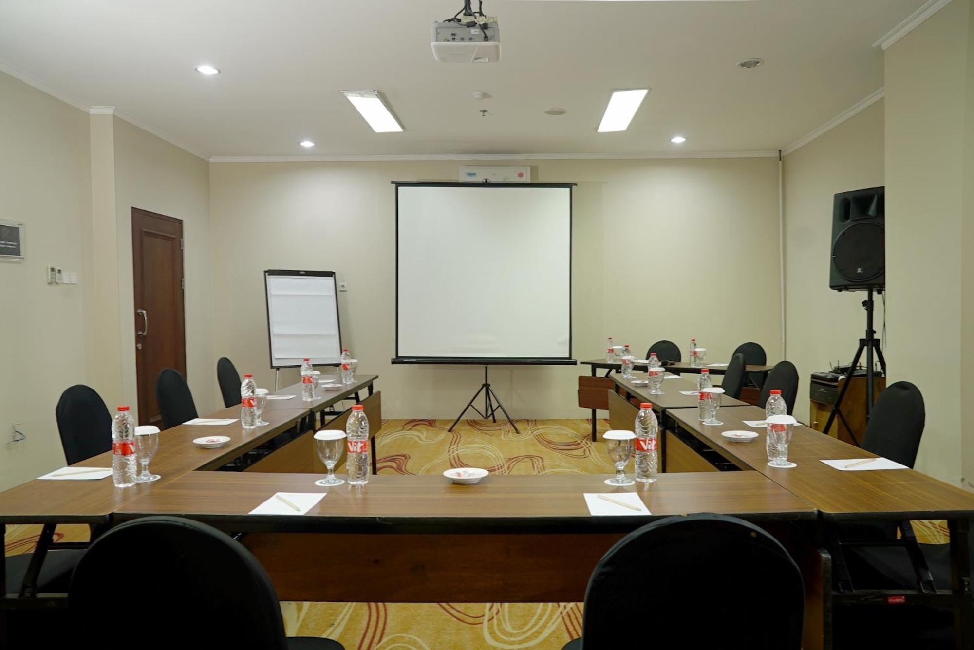 Riss Hotel Malioboro Γιογκιακάρτα Εξωτερικό φωτογραφία